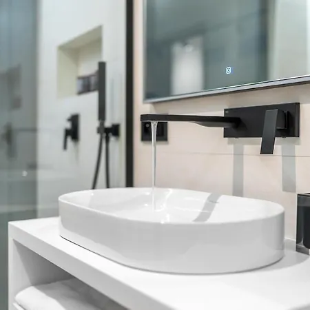 Port Karolina Luxury * براغ